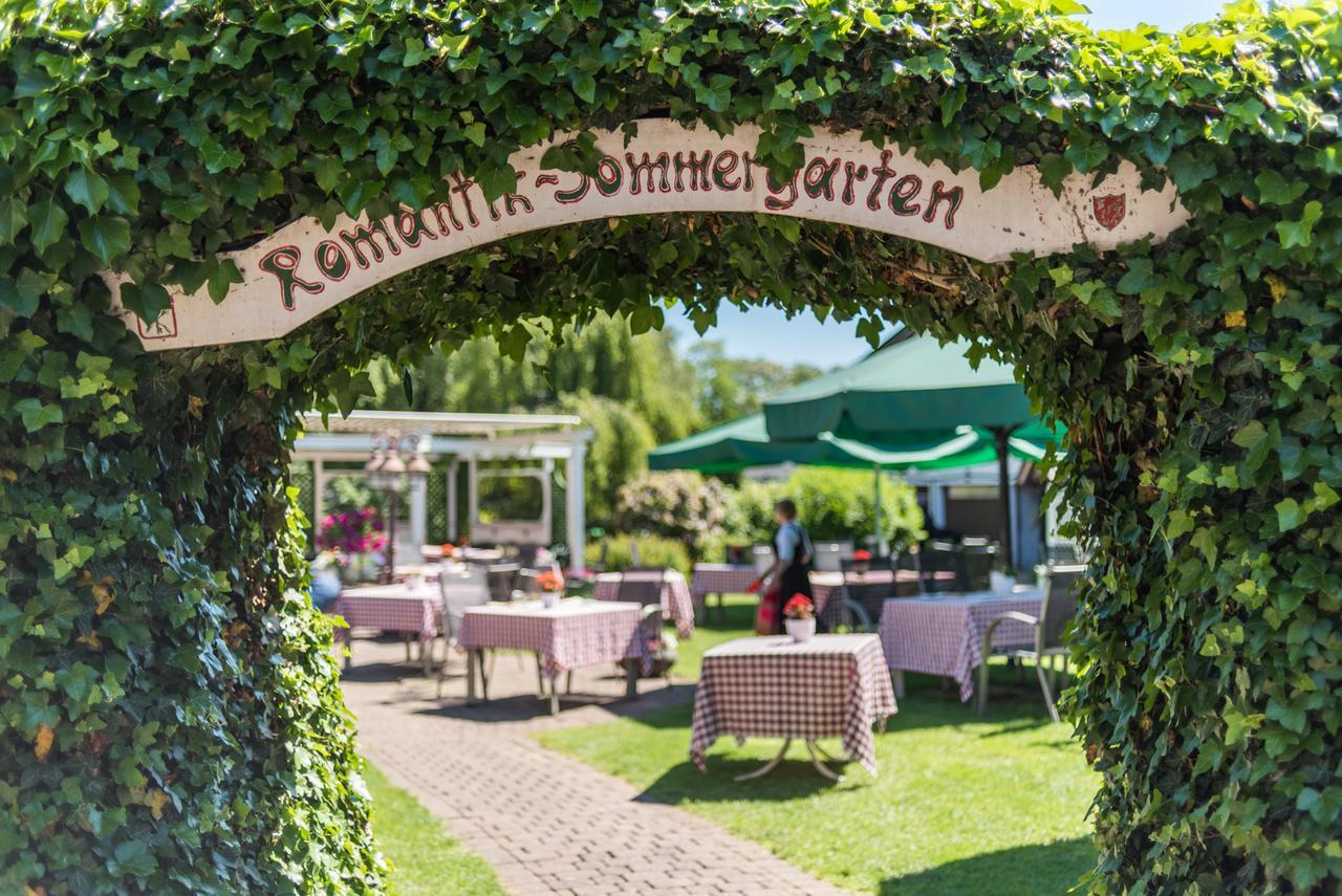 Lohmann's Romantik Hotel Gravenberg Langenfeld  Bagian luar foto